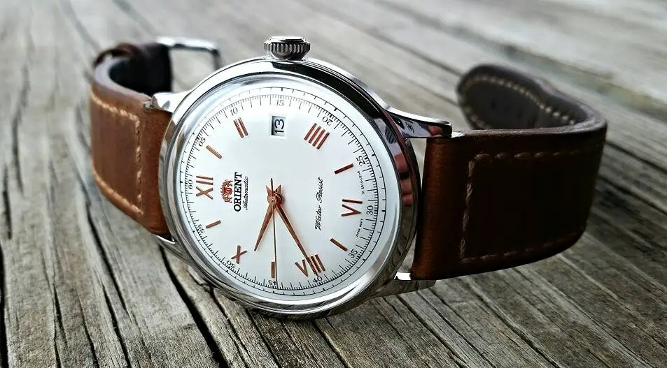Comment choisir la montre de luxe parfaite pour femme
